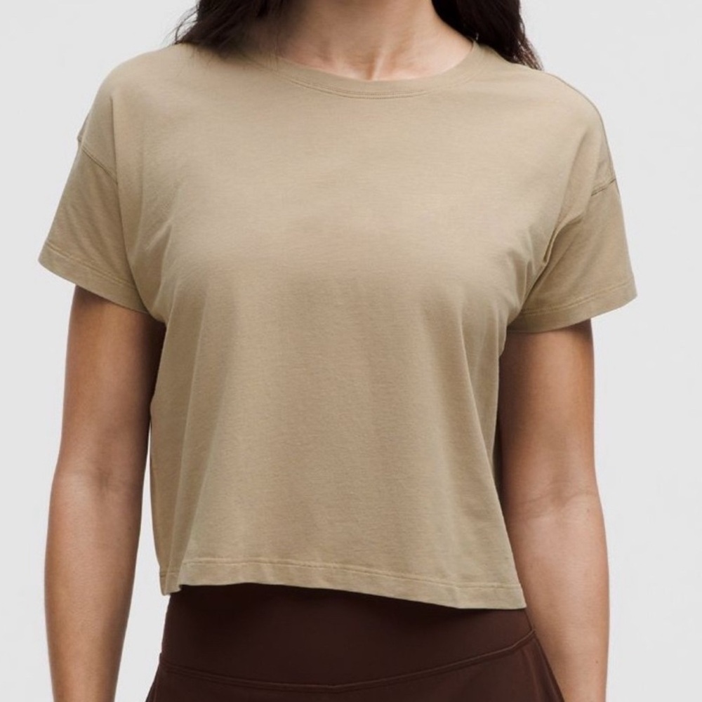 Stylish Cates cropped t-shirt from Lululemon